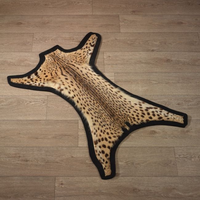 3533 Serval Huid