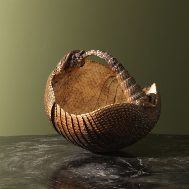 4252 Gordeldier Mandje Antiek